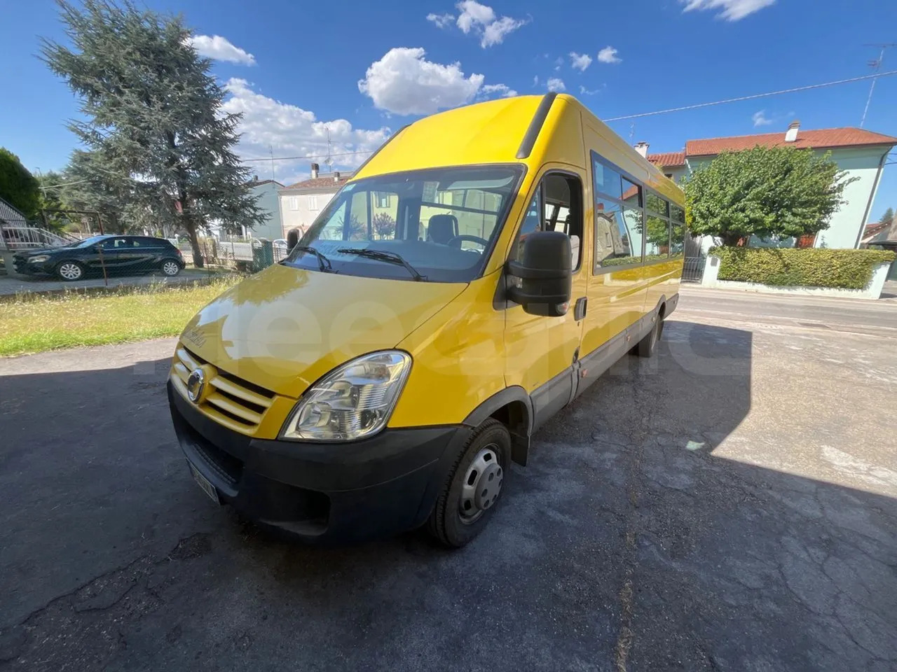 Iveco Daily - حافلة مدرسية: صور 4 Iveco Daily - حافلة مدرسية: صور 4