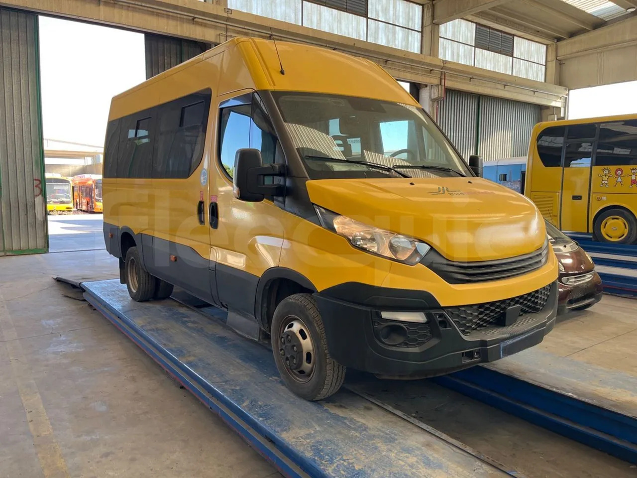 Iveco Daily - حافلة مدرسية: صور 1 Iveco Daily - حافلة مدرسية: صور 1