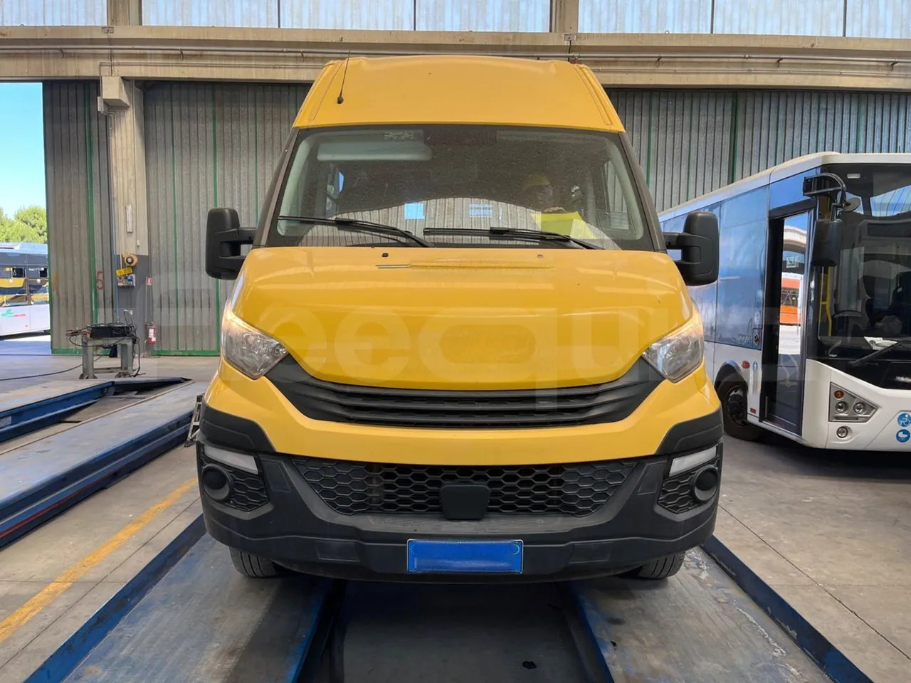 Iveco Daily - حافلة مدرسية: صور 2 Iveco Daily - حافلة مدرسية: صور 2