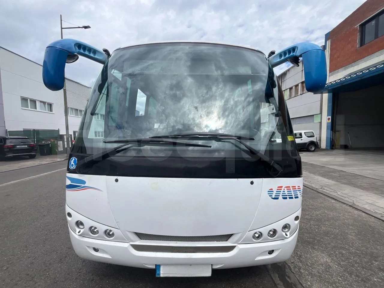 Man Dexon - سياحية حافلة: صور 2 Man Dexon - سياحية حافلة: صور 2