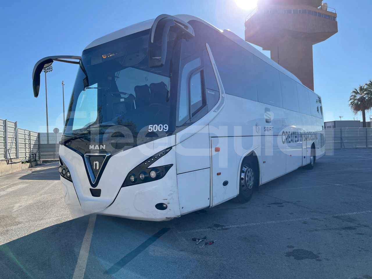 Man Noge - سياحية حافلة: صور 4 Man Noge - سياحية حافلة: صور 4