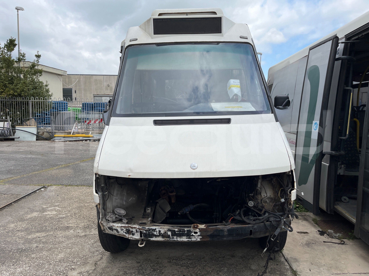 Mercedes-Benz 414T - حافلة صغيرة, ميكروباص: صور 2 Mercedes-Benz 414T - حافلة صغيرة, ميكروباص: صور 2