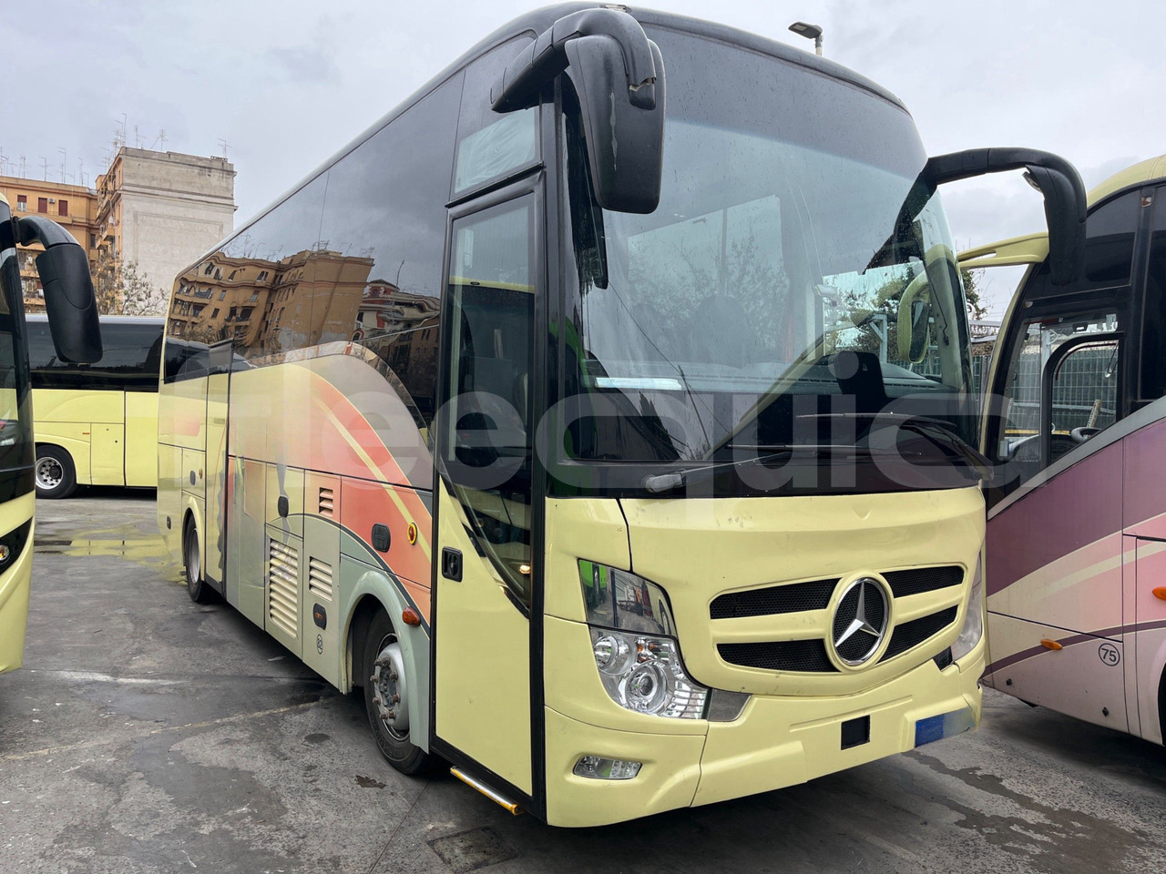 Mercedes-Benz Atego - سياحية حافلة: صور 1 Mercedes-Benz Atego - سياحية حافلة: صور 1