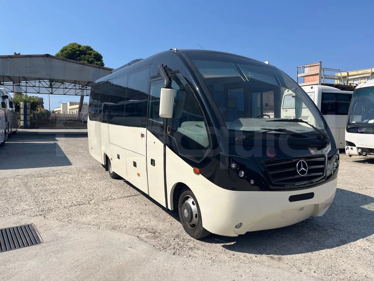 Mercedes-Benz MB 818 S - سياحية حافلة: صور 1 Mercedes-Benz MB 818 S - سياحية حافلة: صور 1
