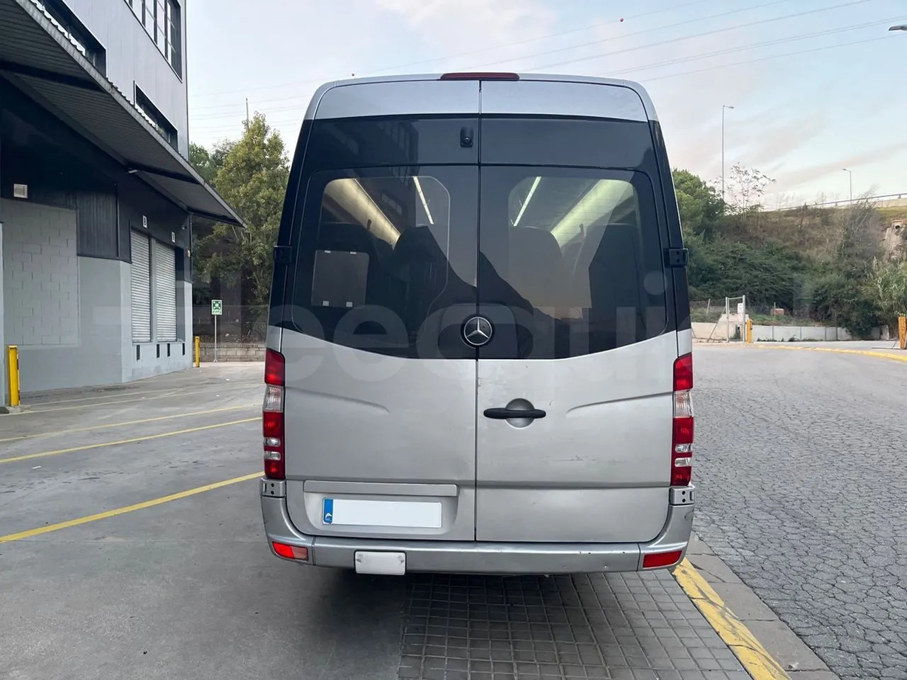 Mercedes-Benz Sprinter - سياحية حافلة: صور 5 Mercedes-Benz Sprinter - سياحية حافلة: صور 5