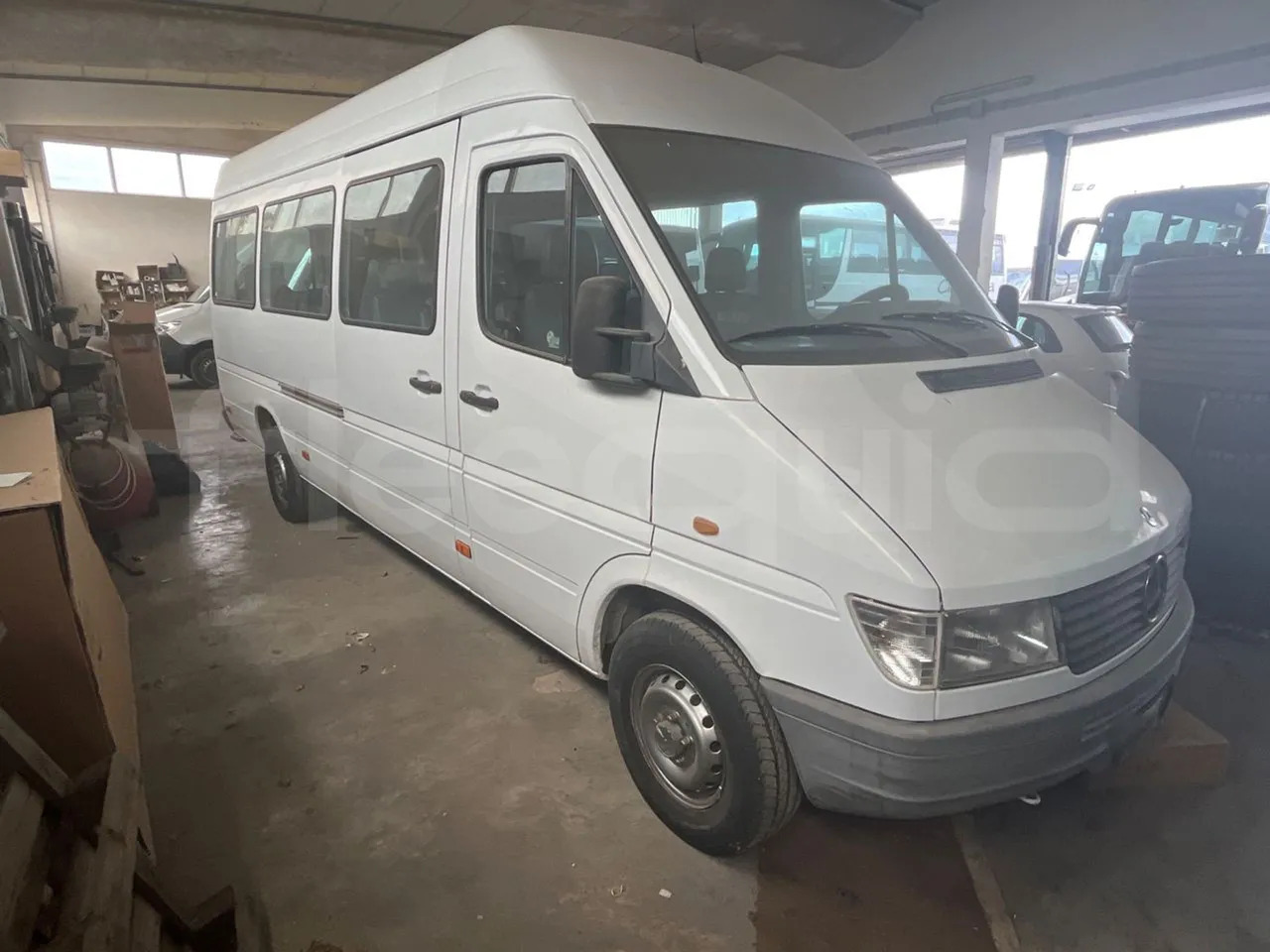 Mercedes-Benz Sprinter - حافلة صغيرة, ميكروباص: صور 1 Mercedes-Benz Sprinter - حافلة صغيرة, ميكروباص: صور 1
