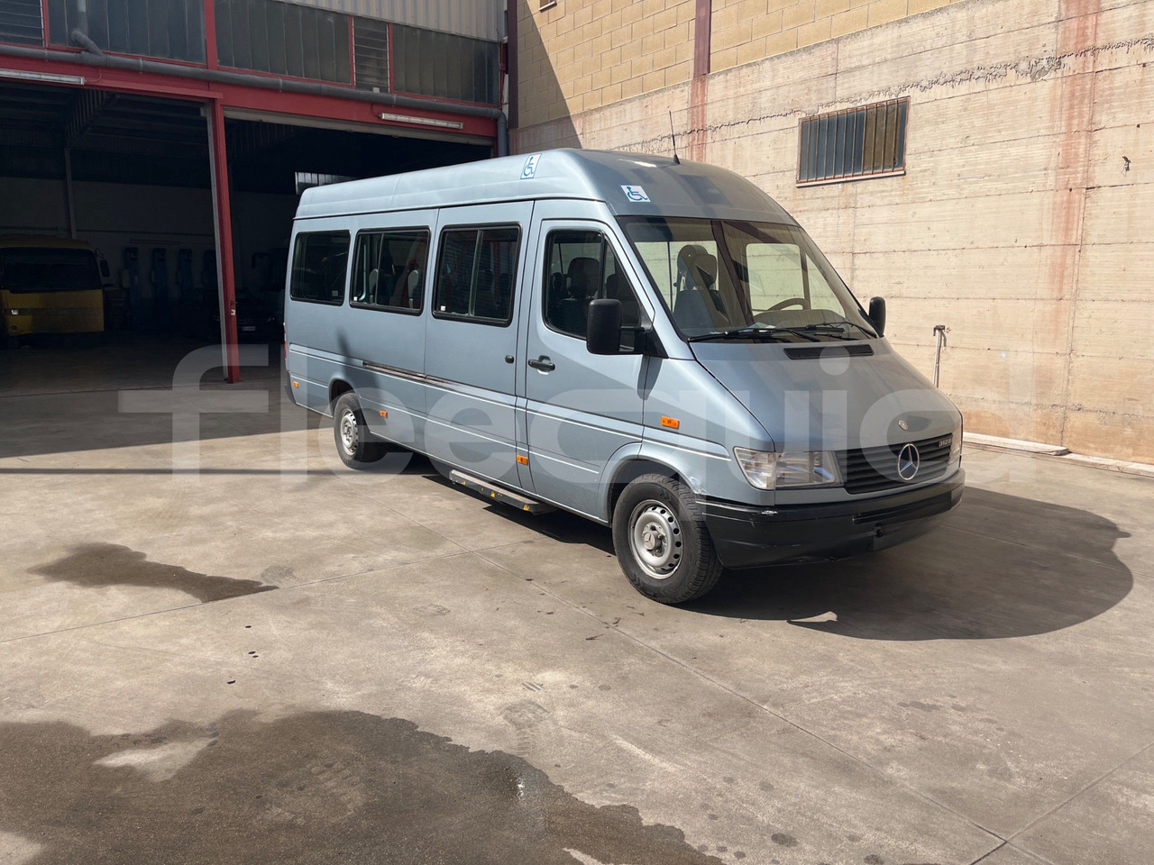 Mercedes-Benz Sprinter - حافلة صغيرة, ميكروباص: صور 1 Mercedes-Benz Sprinter - حافلة صغيرة, ميكروباص: صور 1