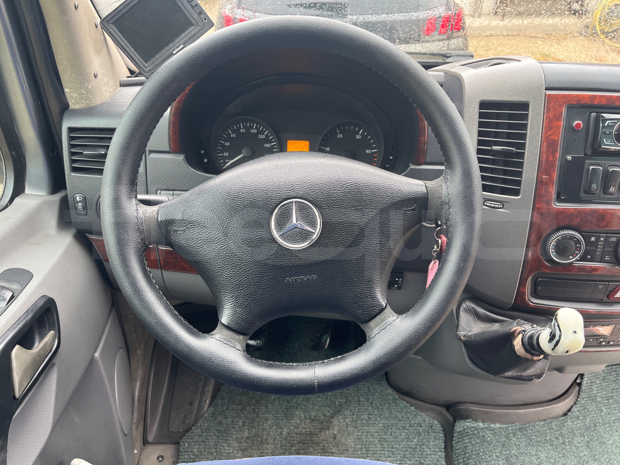 حافلة صغيرة, ميكروباص Mercedes-Benz Sprinter: صور 16