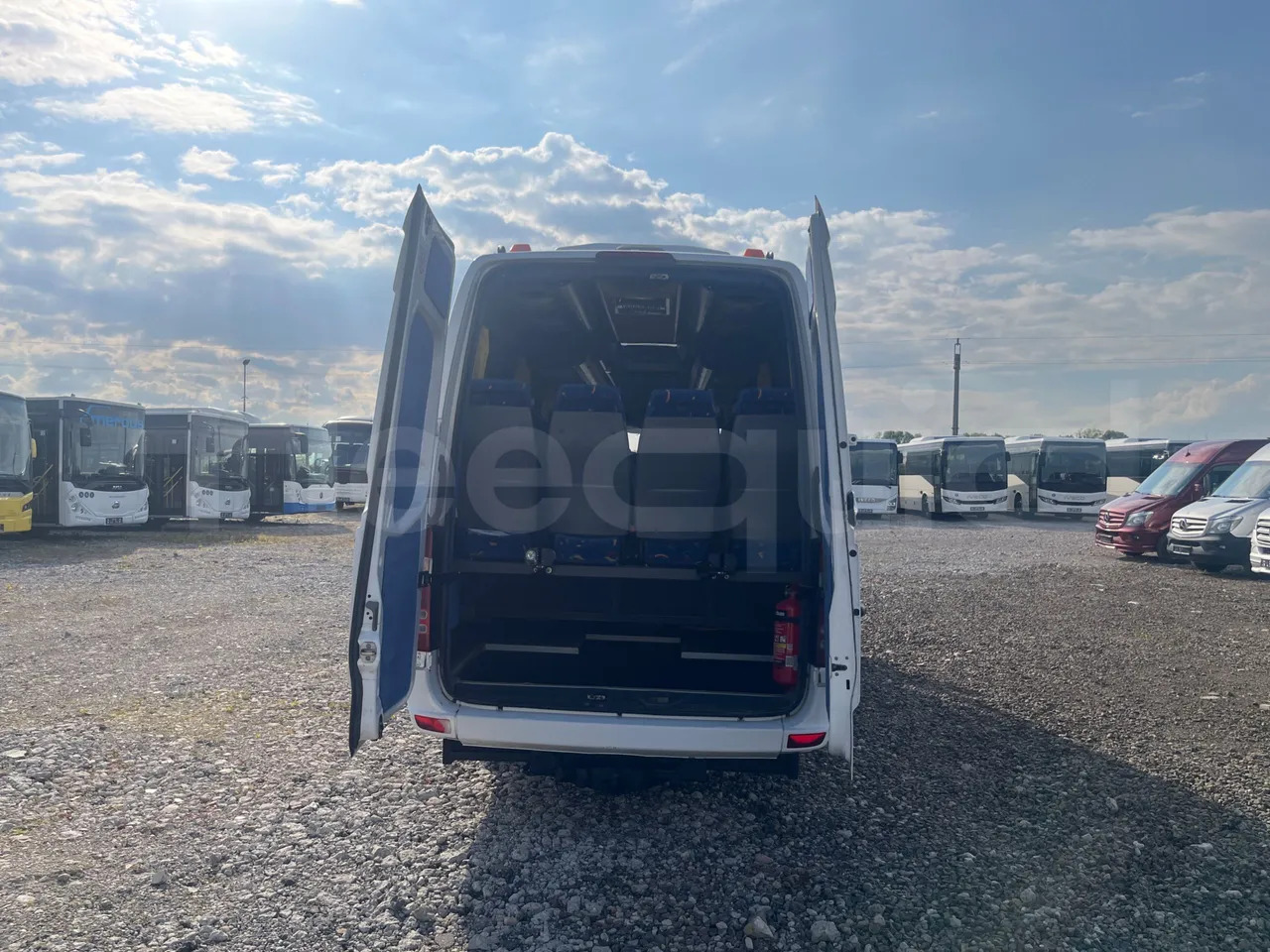 Mercedes-Benz Sprinter - حافلة صغيرة, ميكروباص: صور 4 Mercedes-Benz Sprinter - حافلة صغيرة, ميكروباص: صور 4