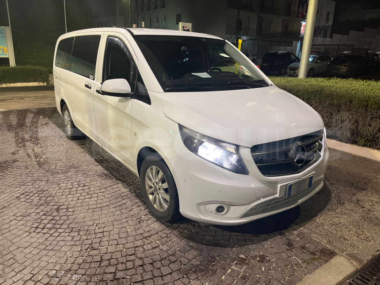 Mercedes-Benz Vito Tourer - سياحية حافلة: صور 1 Mercedes-Benz Vito Tourer - سياحية حافلة: صور 1