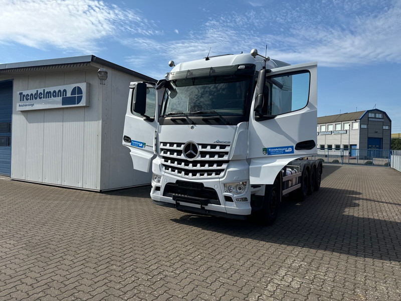 Mercedes-Benz Arocs MP5 3253 8x4 Tridem ARK HIAB 24 to - شاحنة ذات الخطاف: صور 5 Mercedes-Benz Arocs MP5 3253 8x4 Tridem ARK HIAB 24 to - شاحنة ذات الخطاف: صور 5