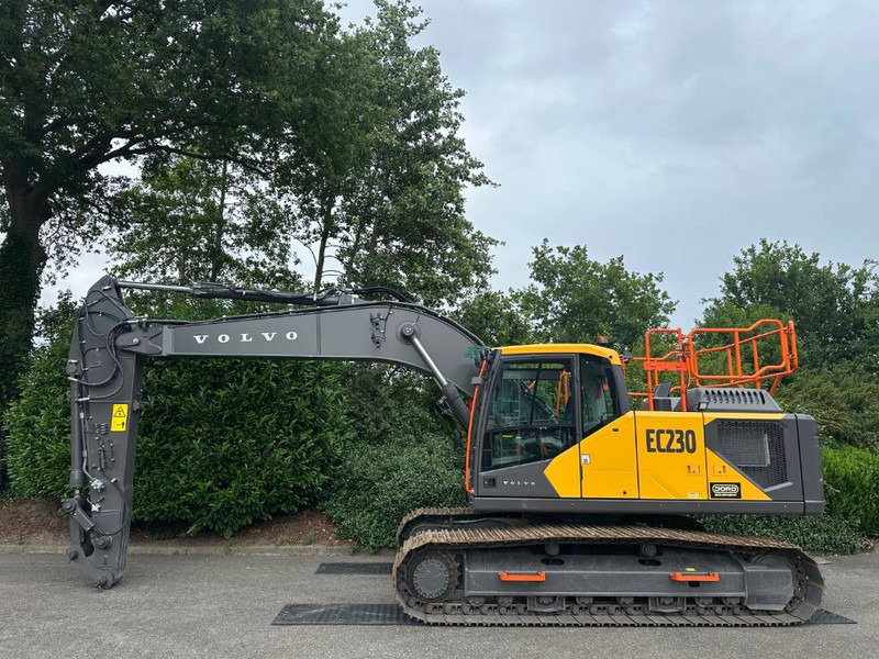 Volvo EC 220 EL - حفارات زحافة: صور 1 Volvo EC 220 EL - حفارات زحافة: صور 1