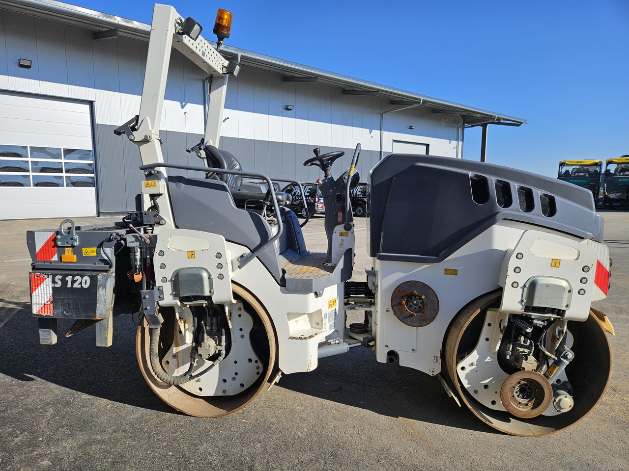 HAMM HD 13i VV - مدحلة الأسفلت: صور 2 HAMM HD 13i VV - مدحلة الأسفلت: صور 2