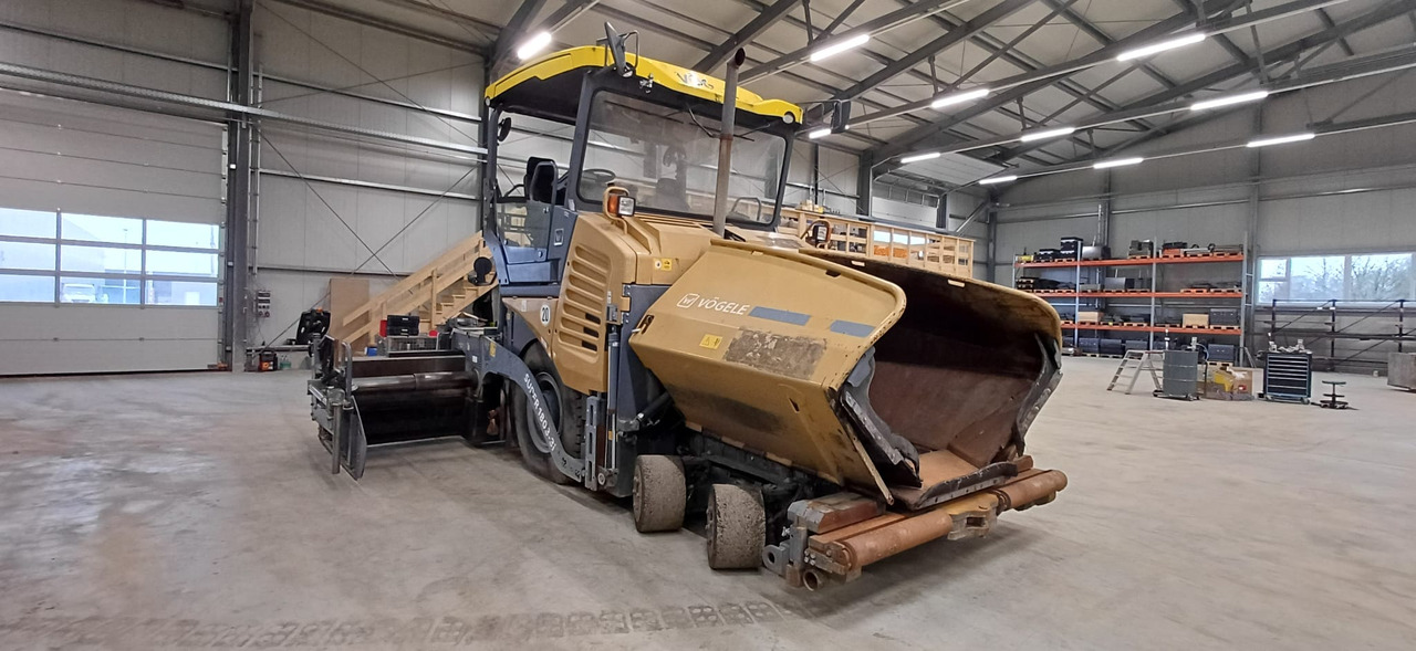 VÖGELE SUPER 1803-3i - العامل بالقار: صور 2 VÖGELE SUPER 1803-3i - العامل بالقار: صور 2