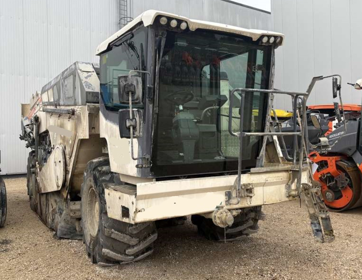 WIRTGEN WR 240i S-PACK - مثبت التربة: صور 1 WIRTGEN WR 240i S-PACK - مثبت التربة: صور 1