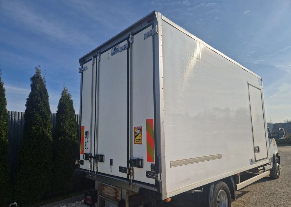 Chłodnia Mroźnia kontener 4.5m , 2 komory, dodatkowe zasilanie, boczne drzwi - جسم السيارة - ثلاجة: صور 5 Chłodnia Mroźnia kontener 4.5m , 2 komory, dodatkowe zasilanie, boczne drzwi - جسم السيارة - ثلاجة: صور 5