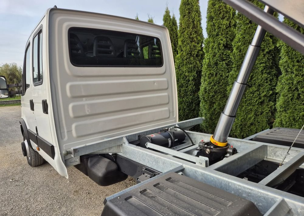 Iveco 60c17 50C15 35C15 / 3.0 170KM - قلاب صغير: صور 4 Iveco 60c17 50C15 35C15 / 3.0 170KM - قلاب صغير: صور 4