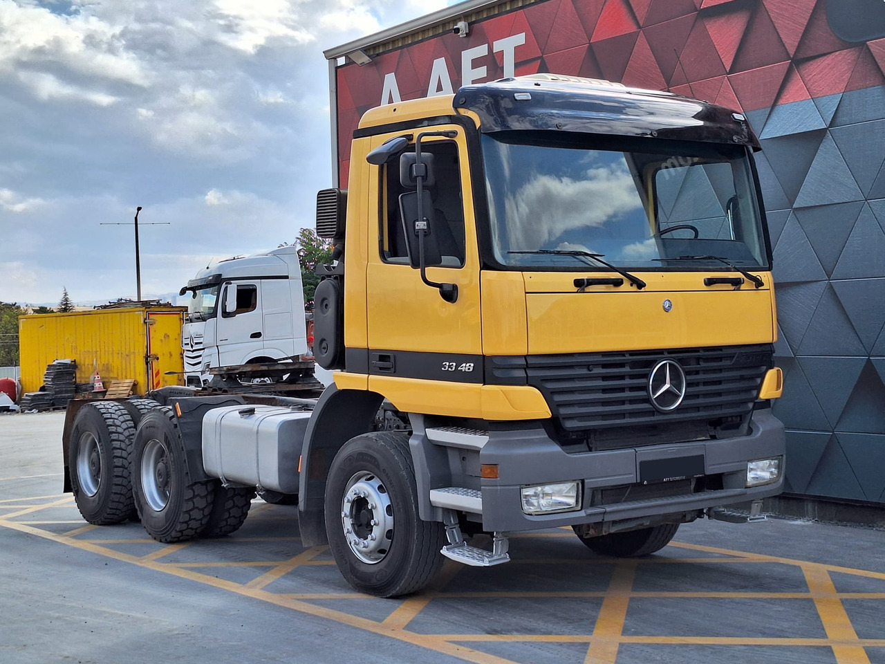 MERCEDES-BENZ ACTROS 3348 - شاحنة جرار: صور 3 MERCEDES-BENZ ACTROS 3348 - شاحنة جرار: صور 3