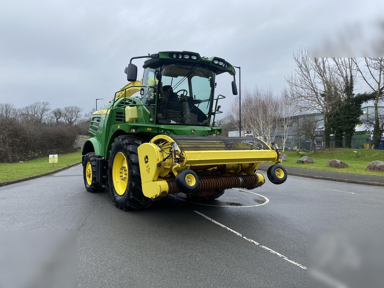 2020 JOHN DEERE 8600 - حصادة الأعلاف: صور 3 2020 JOHN DEERE 8600 - حصادة الأعلاف: صور 3