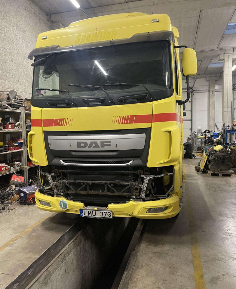 DAF XF 106 440 SC retarderis - قطع الغيار - شاحنة: صور 1 DAF XF 106 440 SC retarderis - قطع الغيار - شاحنة: صور 1