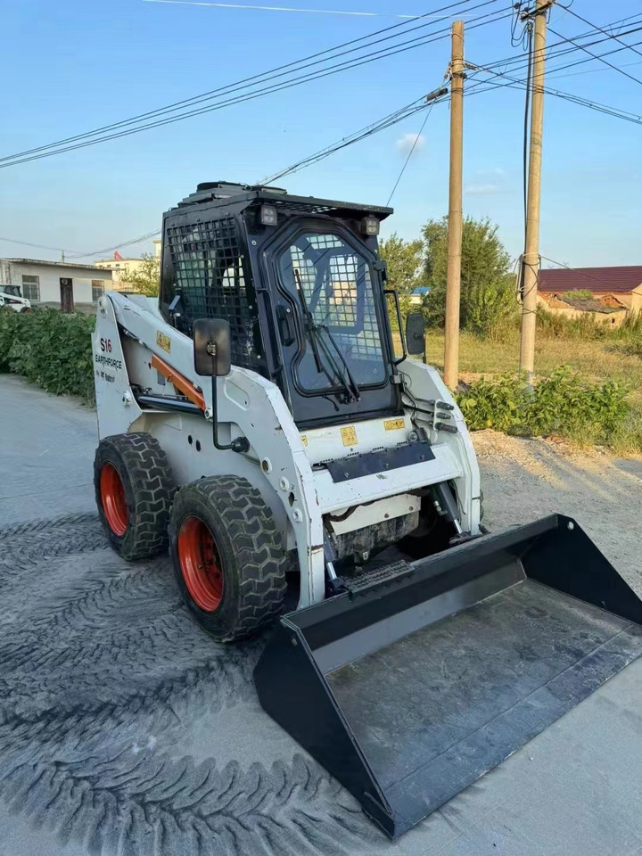 BOBCAT skid steer loader S16 - شيول صغير: صور 2 BOBCAT skid steer loader S16 - شيول صغير: صور 2