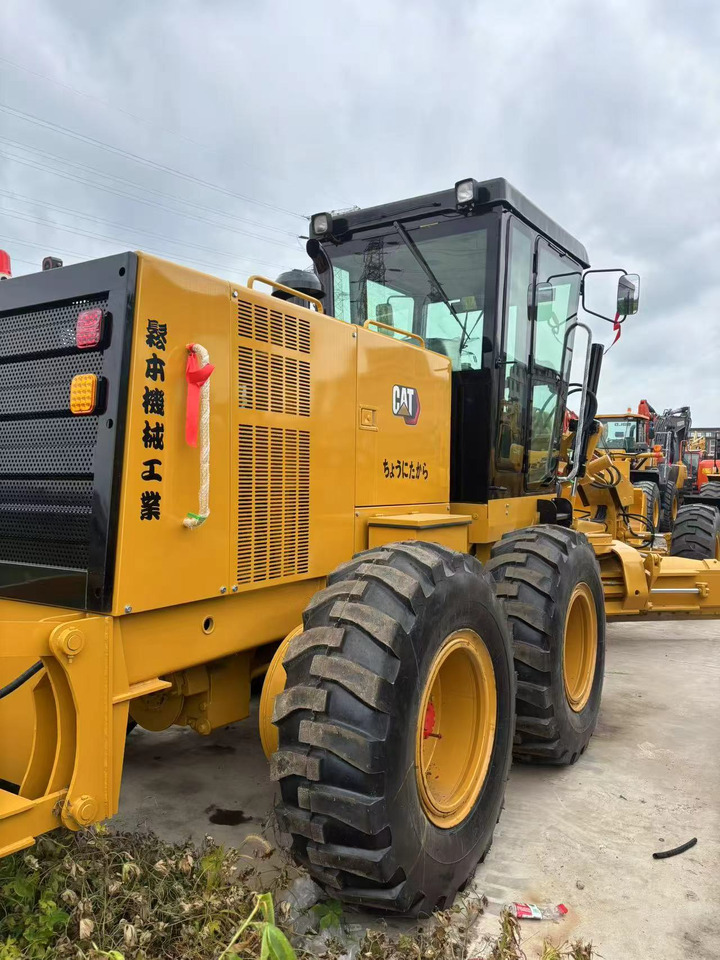 CATERPILLAR 140K - آلة تسوية الأرض: صور 4 CATERPILLAR 140K - آلة تسوية الأرض: صور 4
