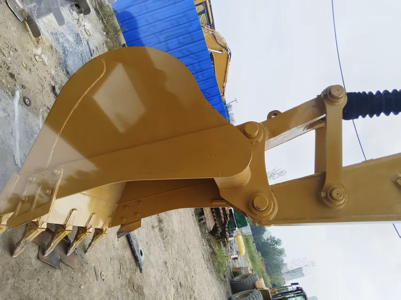 CATERPILLAR 330DL good condition 2024 30 ton excavator for sale - حفارات زحافة: صور 2 CATERPILLAR 330DL good condition 2024 30 ton excavator for sale - حفارات زحافة: صور 2