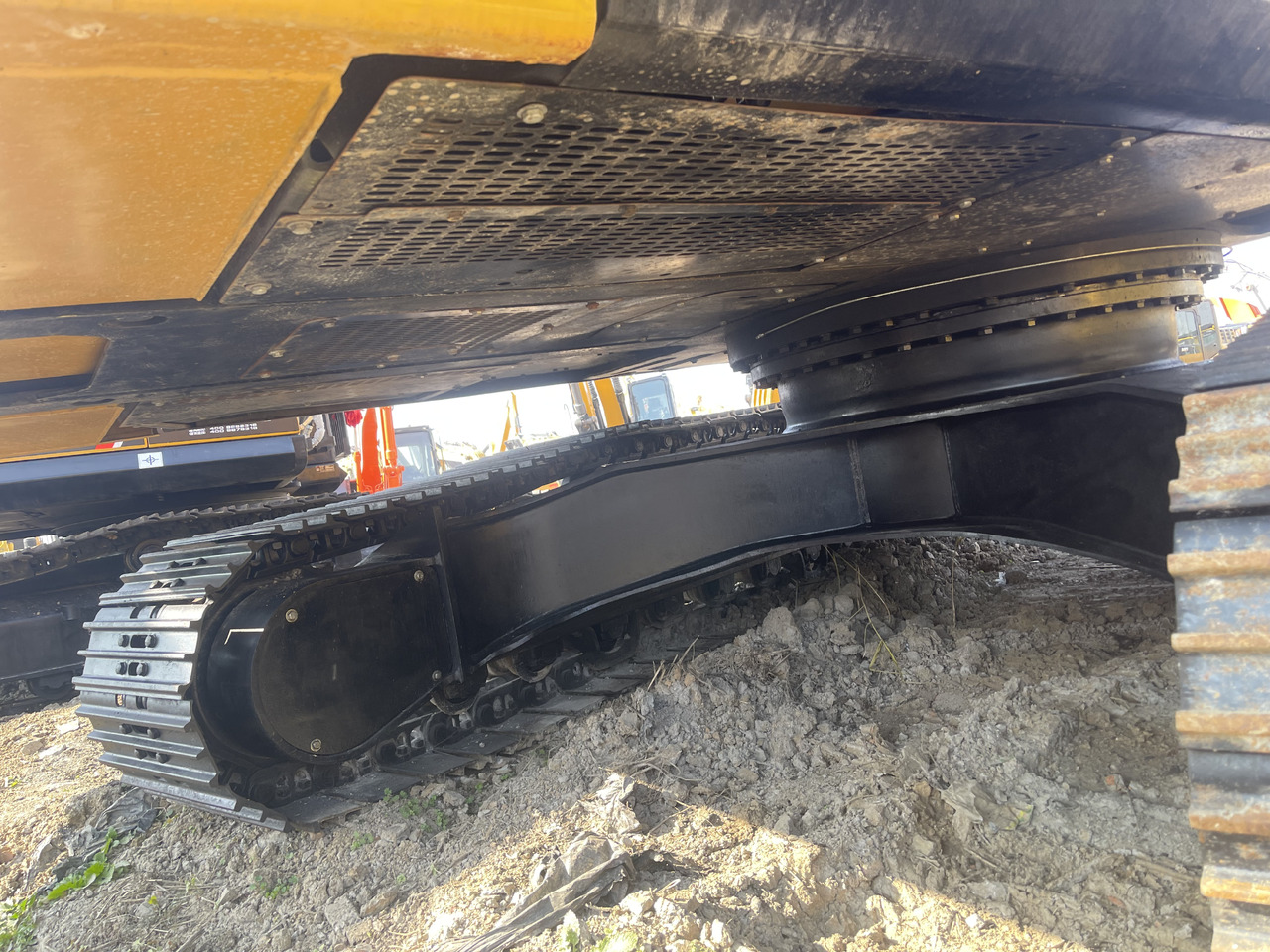 SANY sy245H used excavator Source supply - حفارات زحافة: صور 5 SANY sy245H used excavator Source supply - حفارات زحافة: صور 5