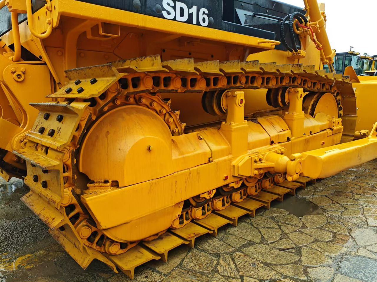 SHANTUI sd16 bullldozer made in china low price for sale - بلدوزر: صور 4 SHANTUI sd16 bullldozer made in china low price for sale - بلدوزر: صور 4