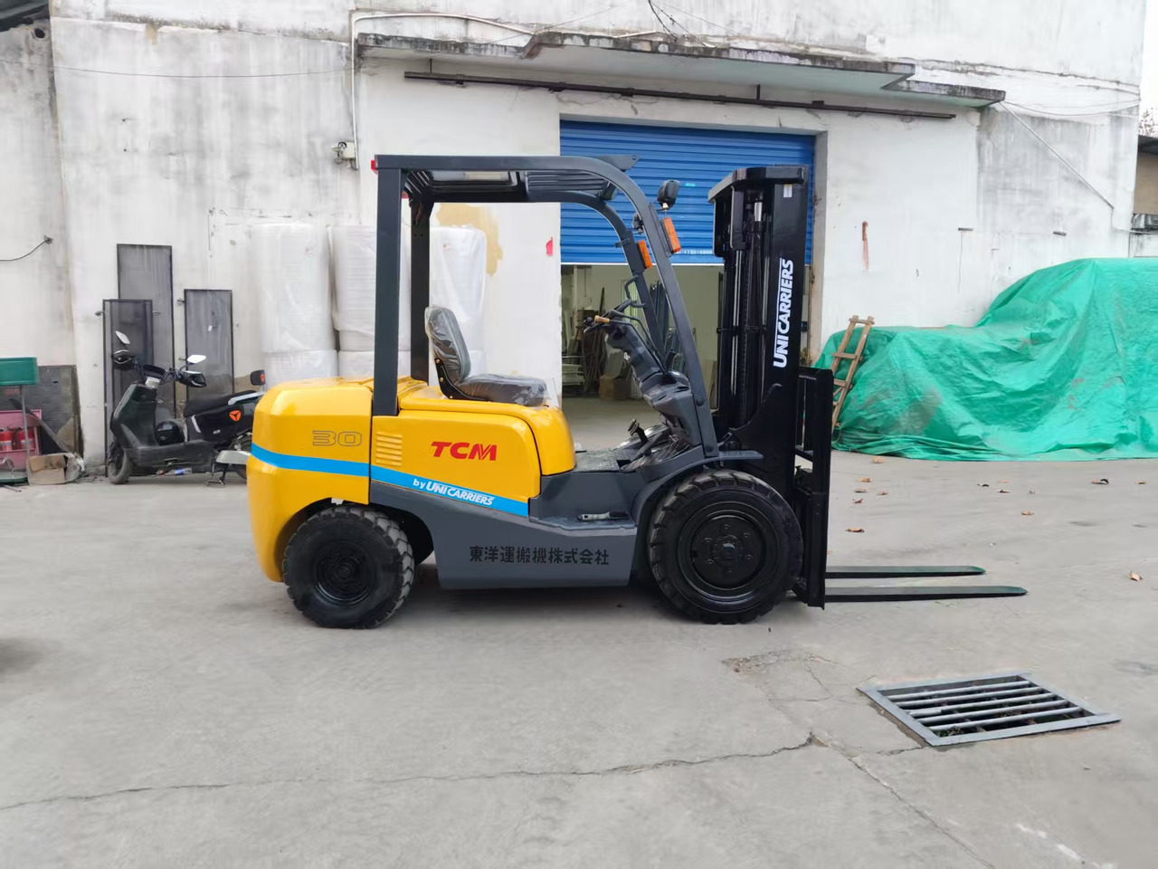 TCM FD30 Japan brand used 3 ton diesel forklift Customizable mast clamps - رافعة شوكية ديزل: صور 1 TCM FD30 Japan brand used 3 ton diesel forklift Customizable mast clamps - رافعة شوكية ديزل: صور 1