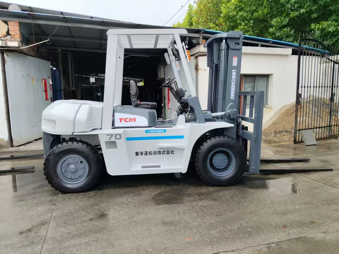 TCM FD70 japan brand 7 ton forklift used Customizable mast clamp side shift - رافعة شوكية ديزل: صور 1 TCM FD70 japan brand 7 ton forklift used Customizable mast clamp side shift - رافعة شوكية ديزل: صور 1