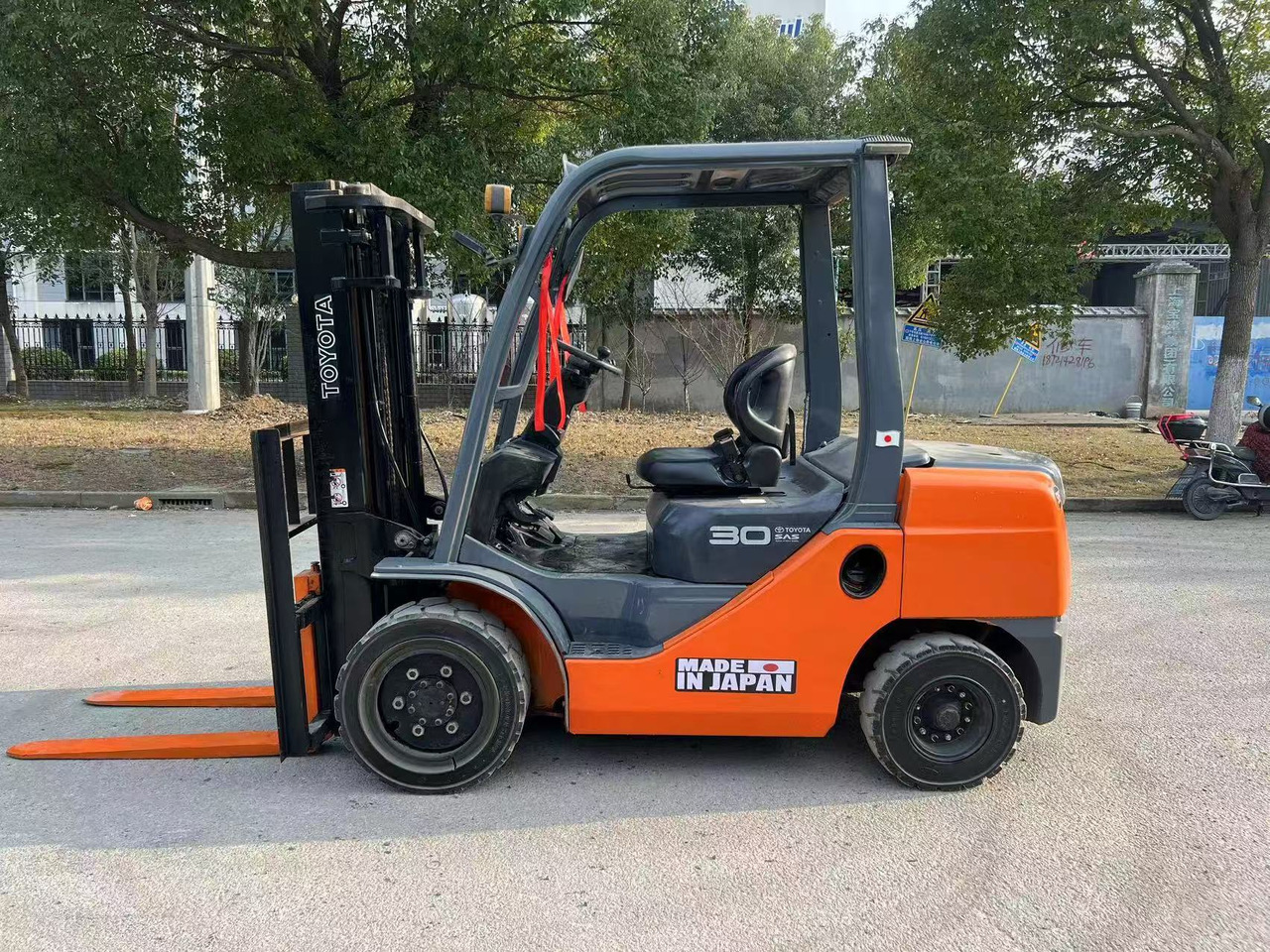 TOYOTA 3 ton 8F used japan brand diesel forklift - رافعة شوكية ديزل: صور 3 TOYOTA 3 ton 8F used japan brand diesel forklift - رافعة شوكية ديزل: صور 3