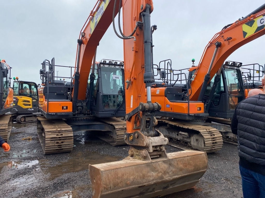 Doosan DX 140 LC - حفارات زحافة: صور 4 Doosan DX 140 LC - حفارات زحافة: صور 4