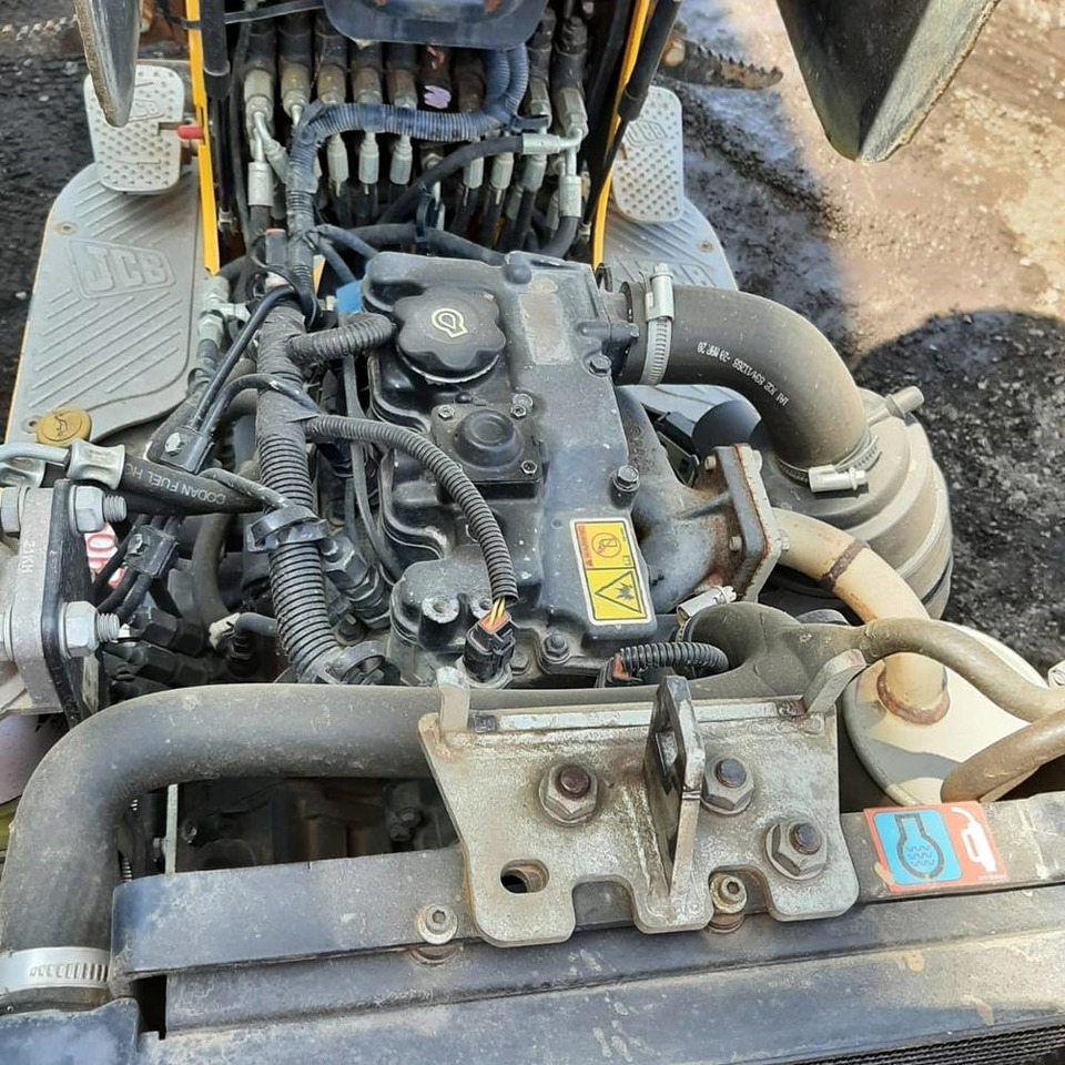 JCB 8008 - حفارة مصغرة: صور 3 JCB 8008 - حفارة مصغرة: صور 3