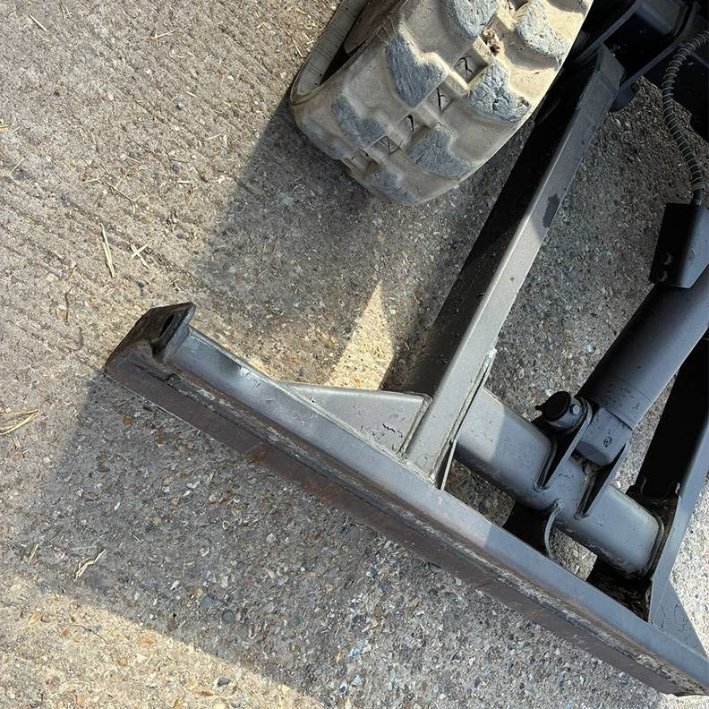 JCB 8026 - حفارة مصغرة: صور 5 JCB 8026 - حفارة مصغرة: صور 5