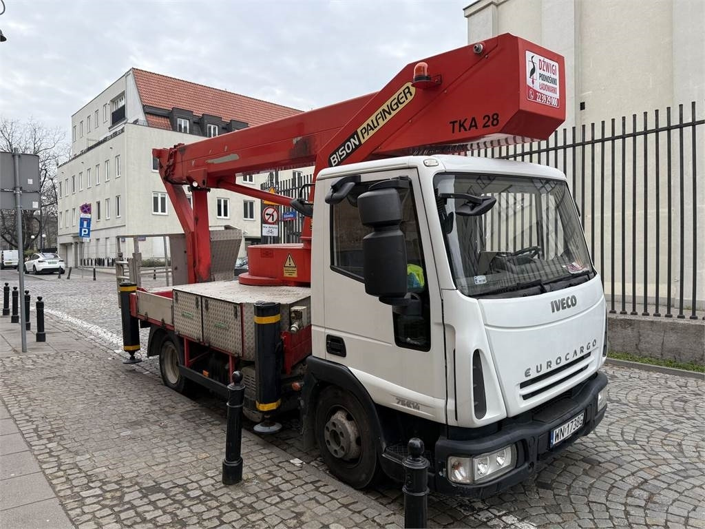 Iveco  - مصاعد الازدهار محمولة على شاحنة: صور 2 Iveco  - مصاعد الازدهار محمولة على شاحنة: صور 2