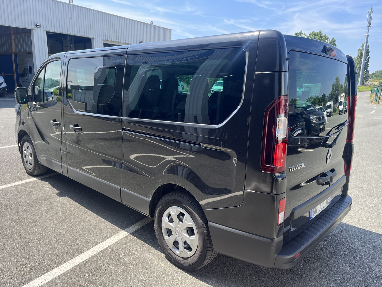 RENAULT TRAFIC 2.0DCI150 L2H1 - حافلة صغيرة, ميكروباص: صور 3 RENAULT TRAFIC 2.0DCI150 L2H1 - حافلة صغيرة, ميكروباص: صور 3