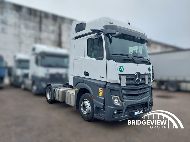 Mercedes-Benz Actros 1845 - شاحنة جرار: صور 3 Mercedes-Benz Actros 1845 - شاحنة جرار: صور 3