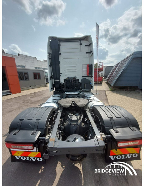 Volvo FH 460 - شاحنة جرار: صور 4 Volvo FH 460 - شاحنة جرار: صور 4