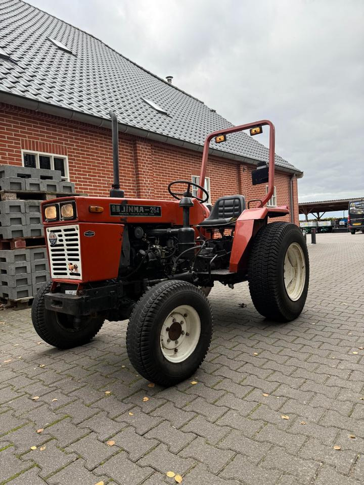 Kleintraktor Jinma 254 - جرار صغير: صور 1 Kleintraktor Jinma 254 - جرار صغير: صور 1