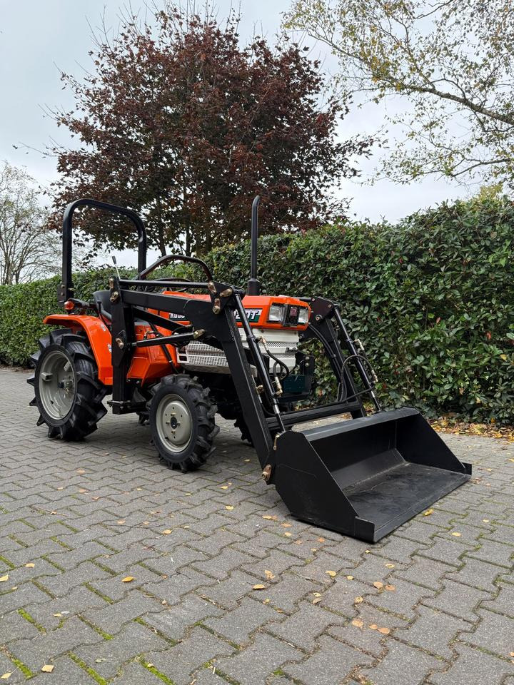 Kleintraktor Kubota B1502DT mit Frontlader ab 125 € pro Monat. - جرار صغير: صور 2 Kleintraktor Kubota B1502DT mit Frontlader ab 125 € pro Monat. - جرار صغير: صور 2