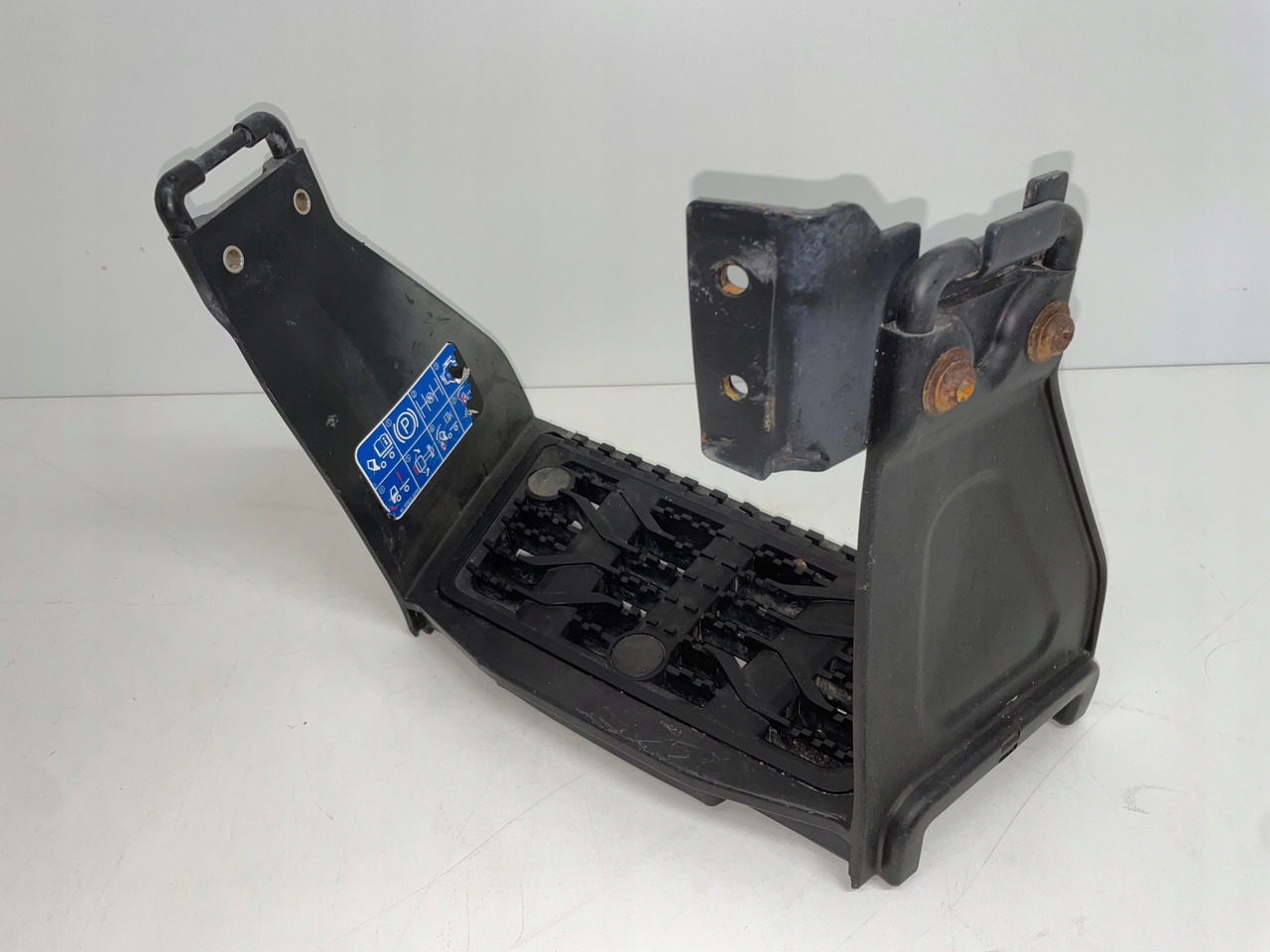 DOLNY STOPIEŃ STOPNICA MAN TG3 TGX TGS 3 81615016003 - خطوة جانبية - شاحنة: صور 3 DOLNY STOPIEŃ STOPNICA MAN TG3 TGX TGS 3 81615016003 - خطوة جانبية - شاحنة: صور 3