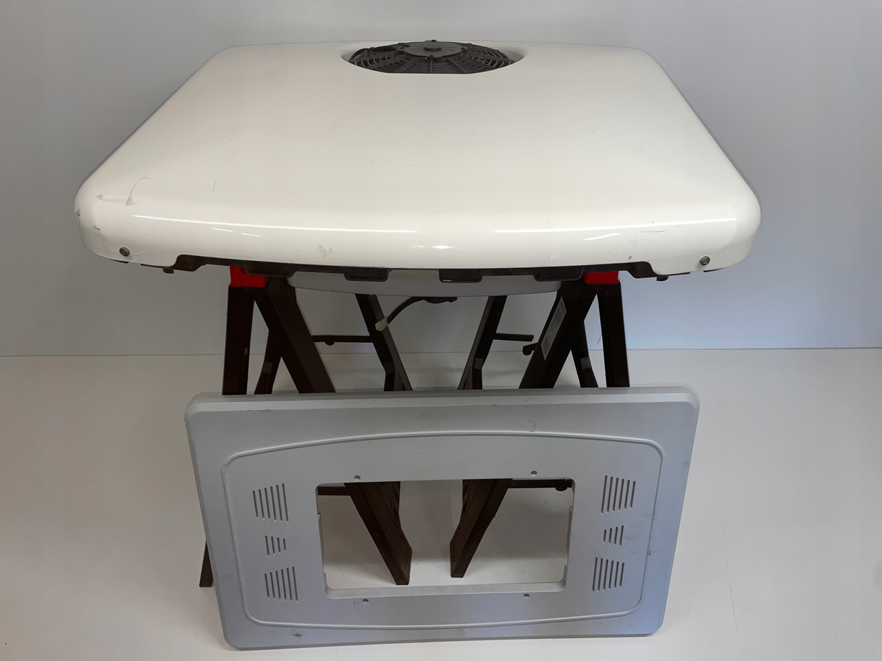 KLIMATYZACJA SLIMCOOL FACTORY PREP DAF MAN SCANIA - كمبروسر مكيف - شاحنة: صور 1 KLIMATYZACJA SLIMCOOL FACTORY PREP DAF MAN SCANIA - كمبروسر مكيف - شاحنة: صور 1