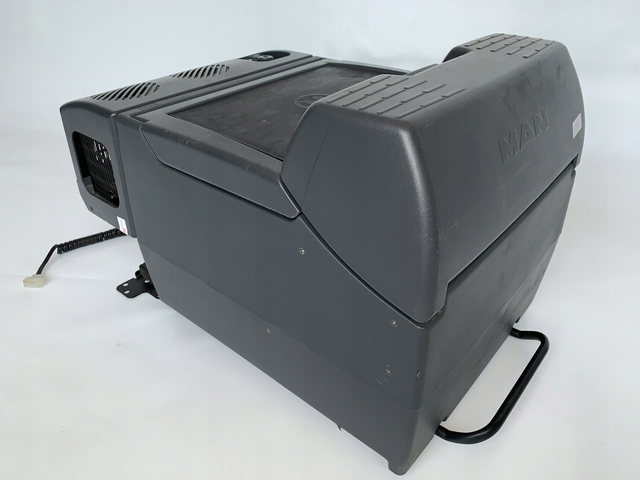 LODÓWKA MAN TGA TGX TGS TGL TGM NR 1057 - الكابينة والداخلية - شاحنة: صور 1 LODÓWKA MAN TGA TGX TGS TGL TGM NR 1057 - الكابينة والداخلية - شاحنة: صور 1