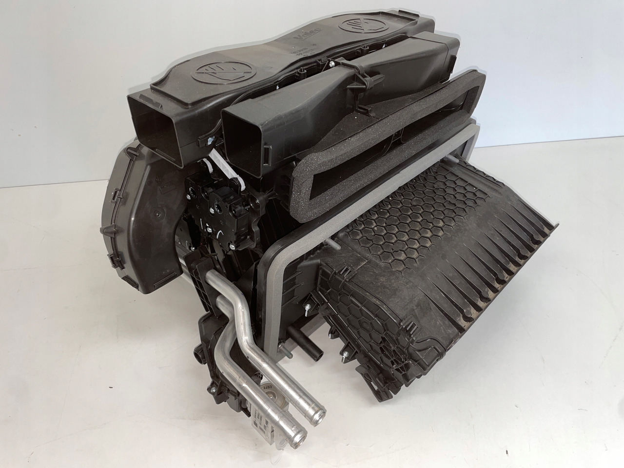 NAGRZEWNICA MAN TG3 TGX 3 TGX-3 81619006459 - مروحة مكيف - شاحنة: صور 4 NAGRZEWNICA MAN TG3 TGX 3 TGX-3 81619006459 - مروحة مكيف - شاحنة: صور 4