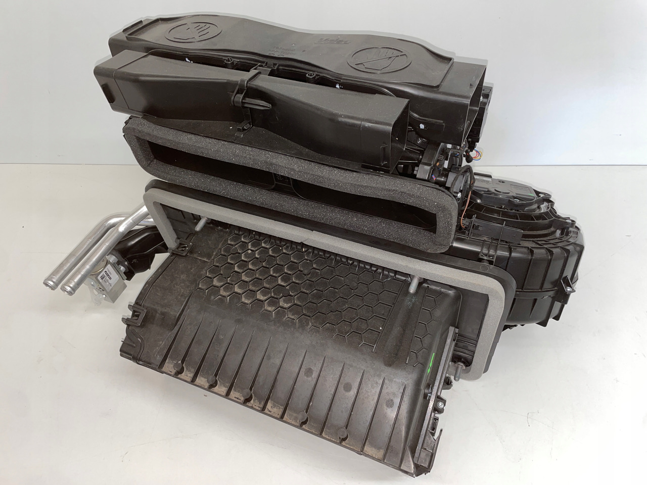 NAGRZEWNICA MAN TG3 TGX 3 TGX-3 81619006459 - مروحة مكيف - شاحنة: صور 3 NAGRZEWNICA MAN TG3 TGX 3 TGX-3 81619006459 - مروحة مكيف - شاحنة: صور 3