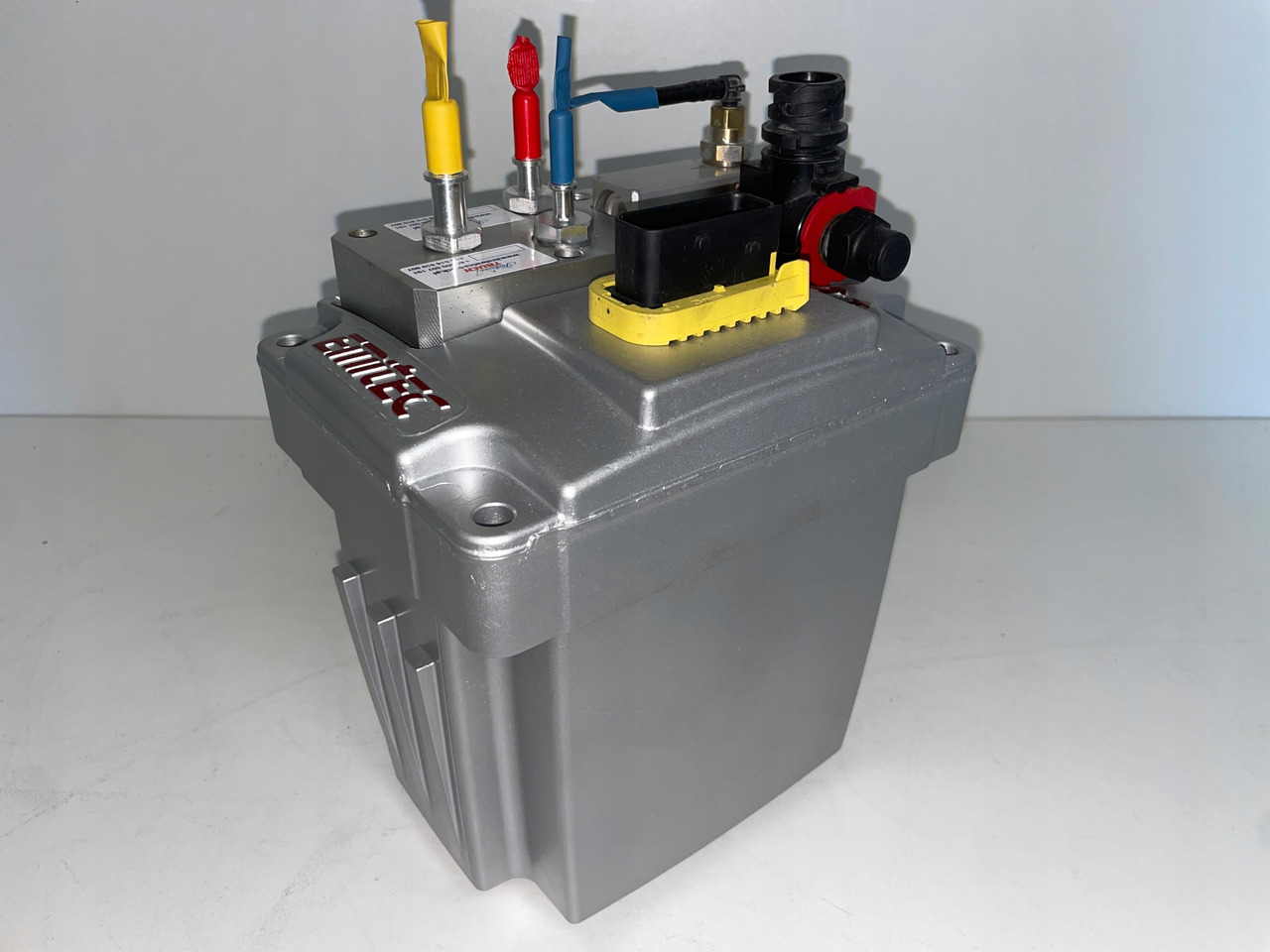 POMPA ADBLUE AD BLUE EMITEC MAN TGX TGS 81154036146 - هيكل السيارة الخارجية - شاحنة: صور 3 POMPA ADBLUE AD BLUE EMITEC MAN TGX TGS 81154036146 - هيكل السيارة الخارجية - شاحنة: صور 3