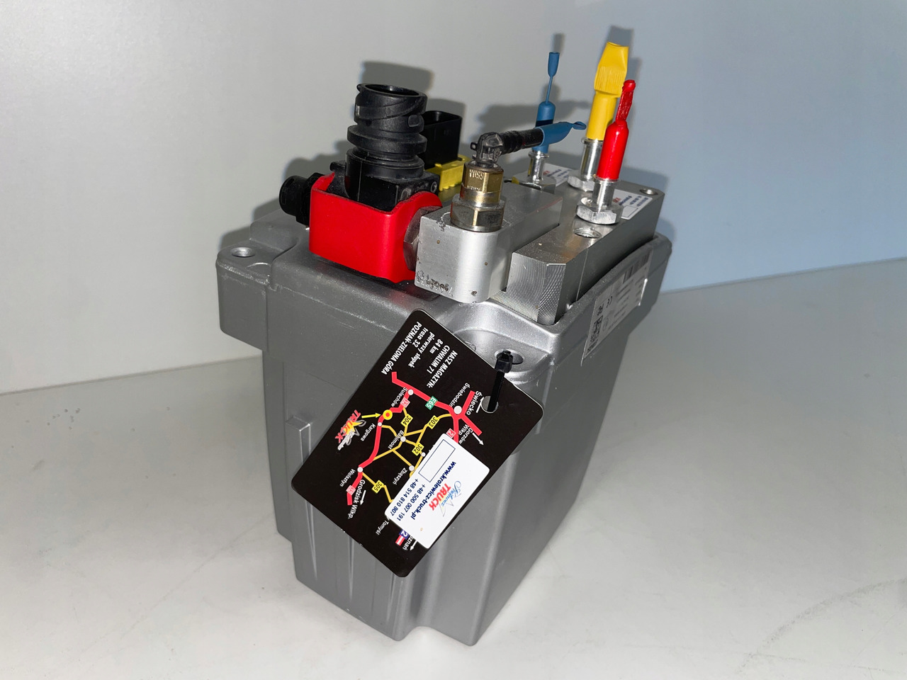 POMPA ADBLUE AD BLUE EMITEC MAN TGX TGS 81154036146 - هيكل السيارة الخارجية - شاحنة: صور 1 POMPA ADBLUE AD BLUE EMITEC MAN TGX TGS 81154036146 - هيكل السيارة الخارجية - شاحنة: صور 1