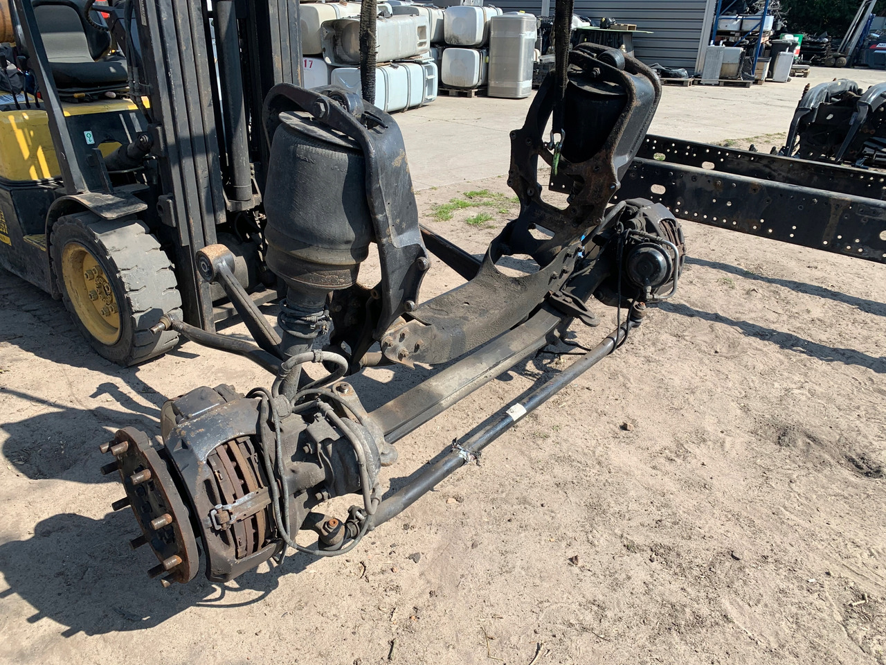 PRZEDNIA OŚ MAN TGX TGS TGA LOWDECK LOW DECK KMPL - المحور الأمامي - شاحنة: صور 2 PRZEDNIA OŚ MAN TGX TGS TGA LOWDECK LOW DECK KMPL - المحور الأمامي - شاحنة: صور 2