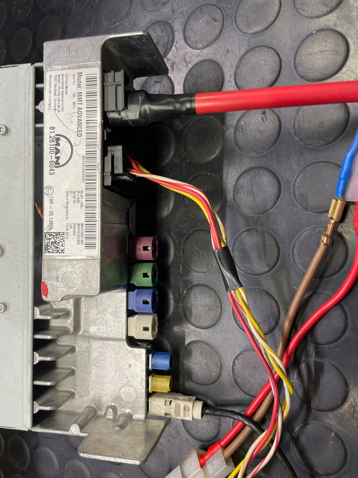 RADIO NAWIGACJA MAN TGS TGX EURO 6 81281006043 - نظم الملاحة - شاحنة: صور 3 RADIO NAWIGACJA MAN TGS TGX EURO 6 81281006043 - نظم الملاحة - شاحنة: صور 3